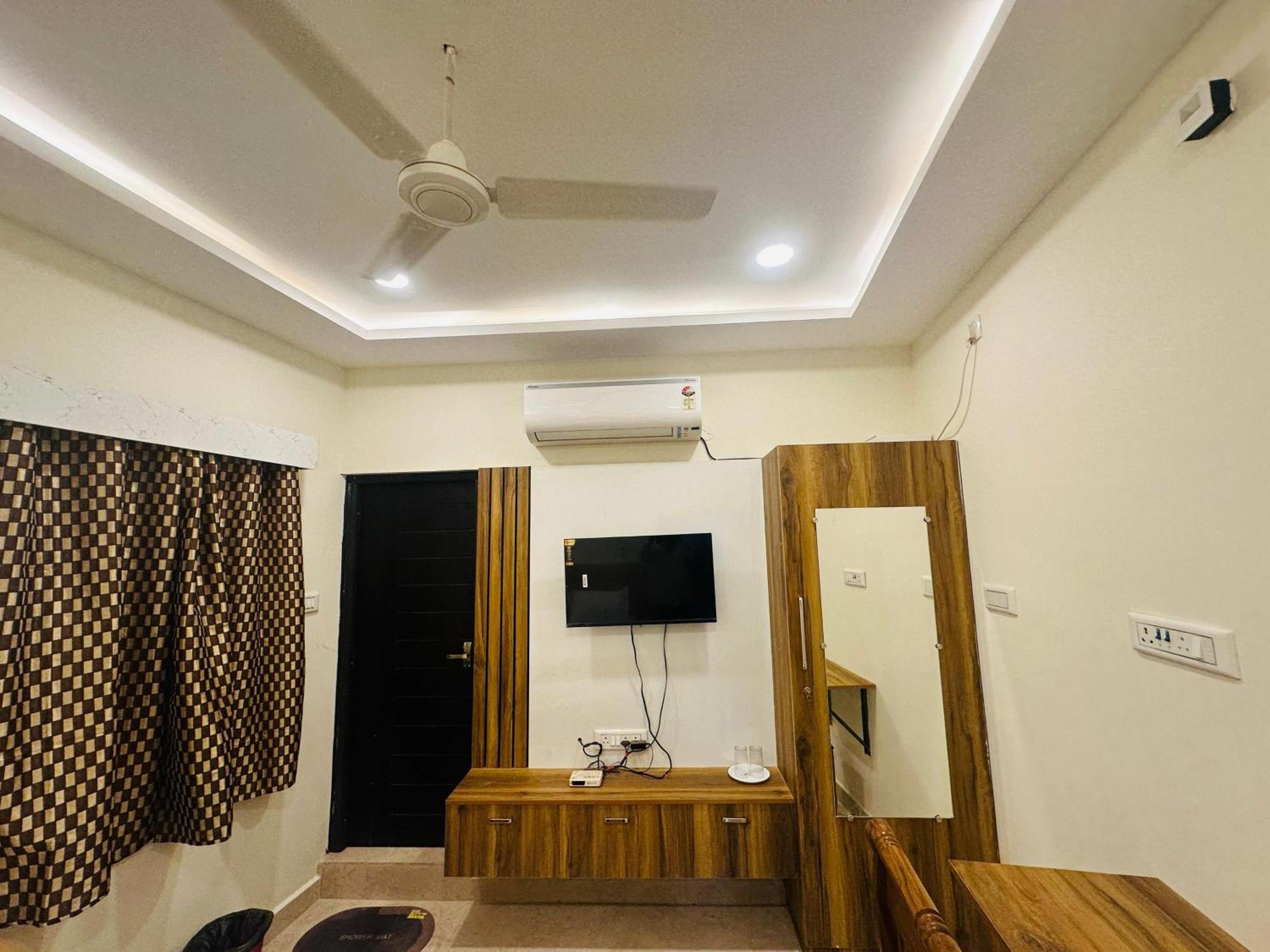 Mahadeepam Residency Villa Tiruvannāmalai Eksteriør bilde