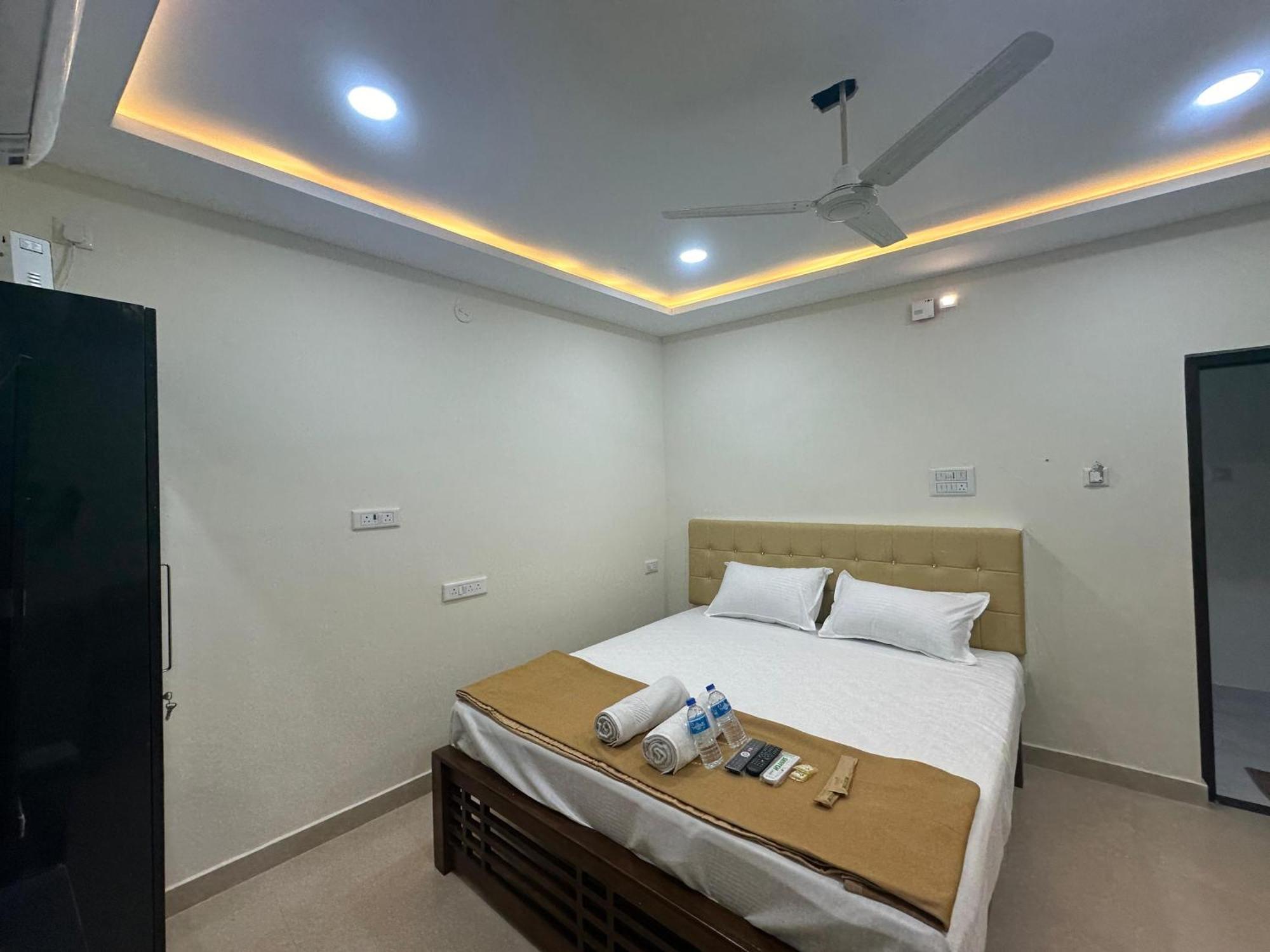 Mahadeepam Residency Villa Tiruvannāmalai Eksteriør bilde